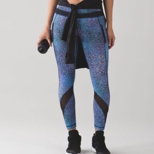 Lululemon Leggings Strive Multi Mermaid Print Size 4